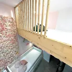 Eclectic Maisonette In شقة لوكا