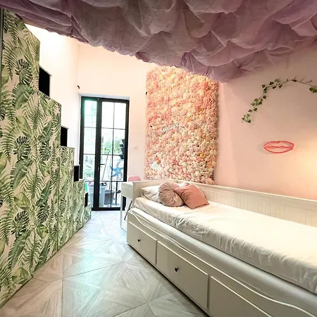 شقة Eclectic Maisonette In لوكا