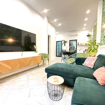 Eclectic Maisonette In *