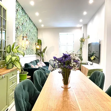 公寓 Eclectic Maisonette In