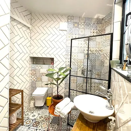 Eclectic Maisonette In