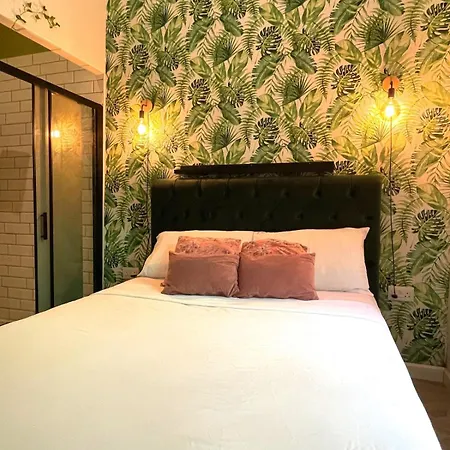 Eclectic Maisonette In Апартаменты Лука