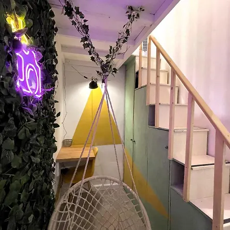 Eclectic Maisonette In Luqa