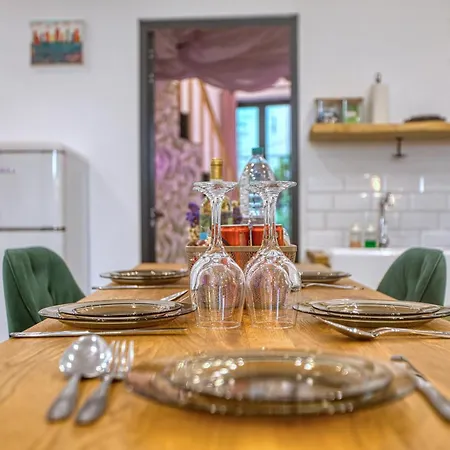 Eclectic Maisonette In *