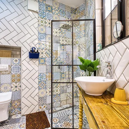 Eclectic Maisonette In