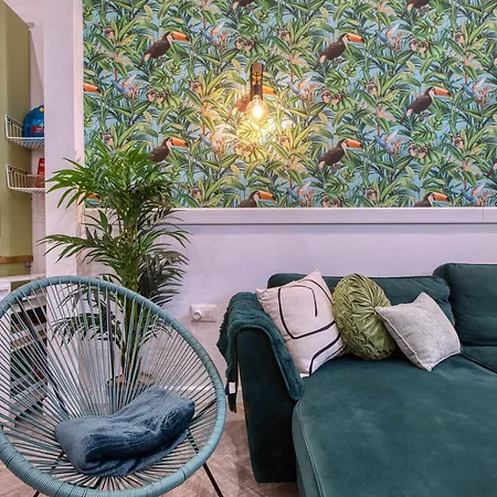 Eclectic Maisonette In * Luqa