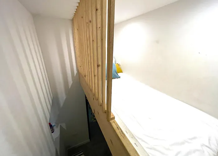 Eclectic Maisonette In Apartament