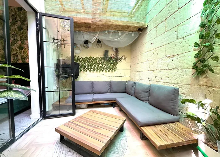 Eclectic Maisonette In