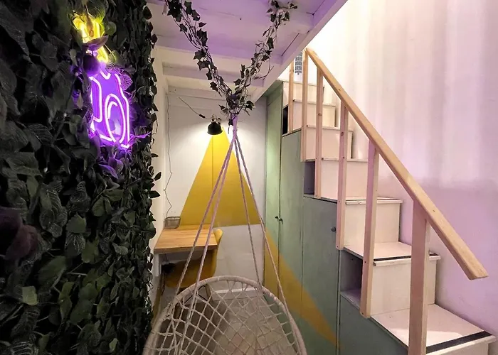 Eclectic Maisonette In Luqa