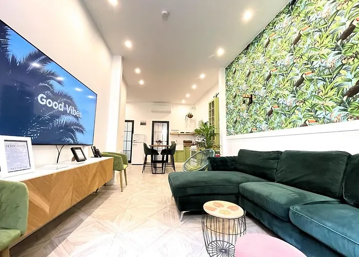 Eclectic Maisonette In Apartament